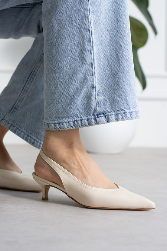Vaghessa Alvara Bej Slingback Arka Açık Lastikli