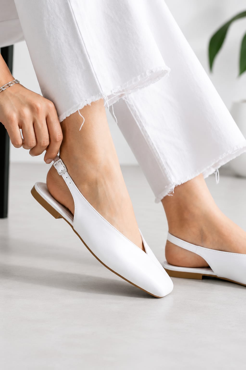 Vaghessa Lumira Beyaz Slingback Babet