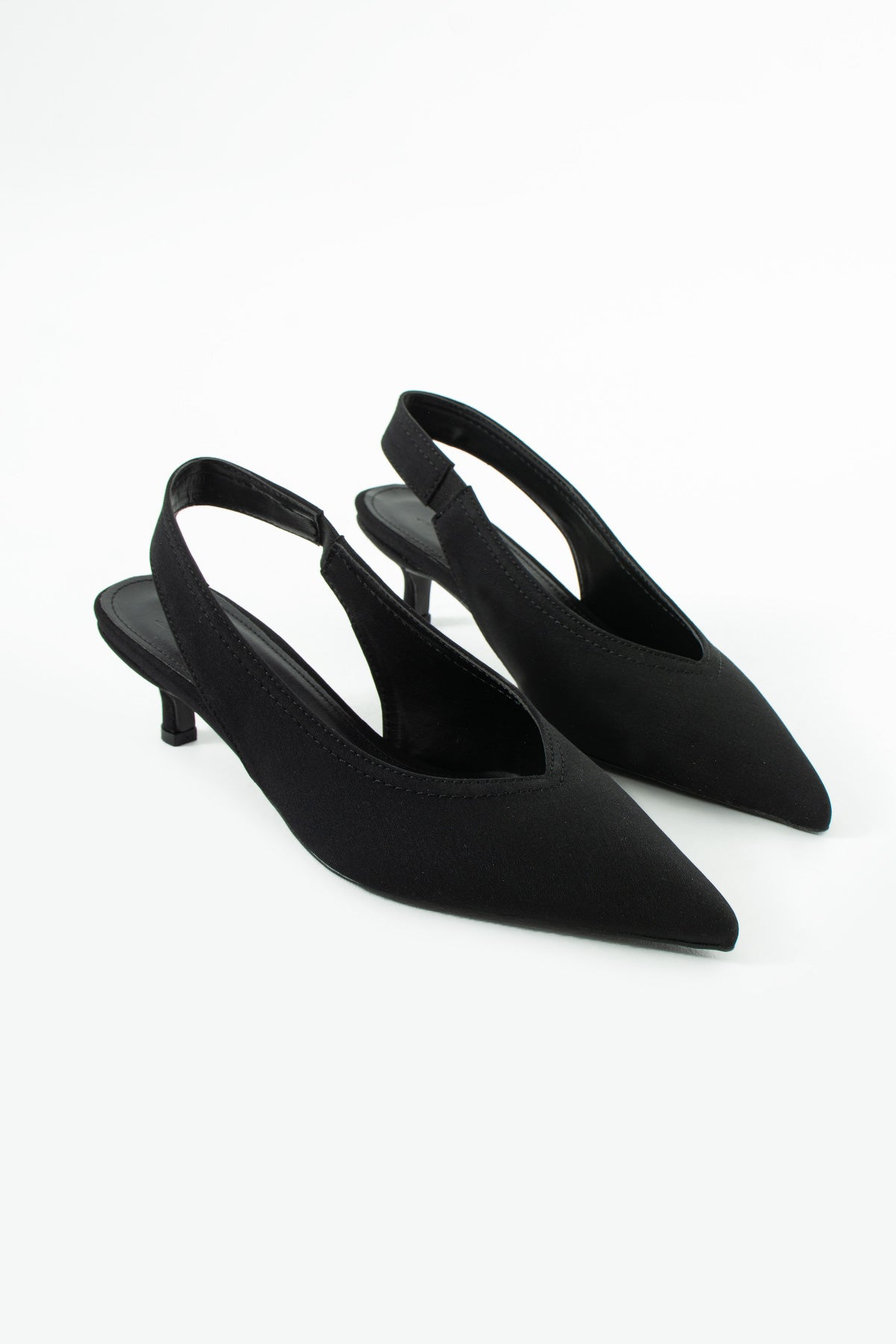 Vaghessa Zenya Siyah Arka Açık Kalın Lastikli Slingback