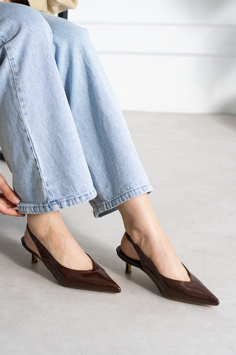 Vaghessa Alvara Kahverengi Slingback Arka Açık Lastikli